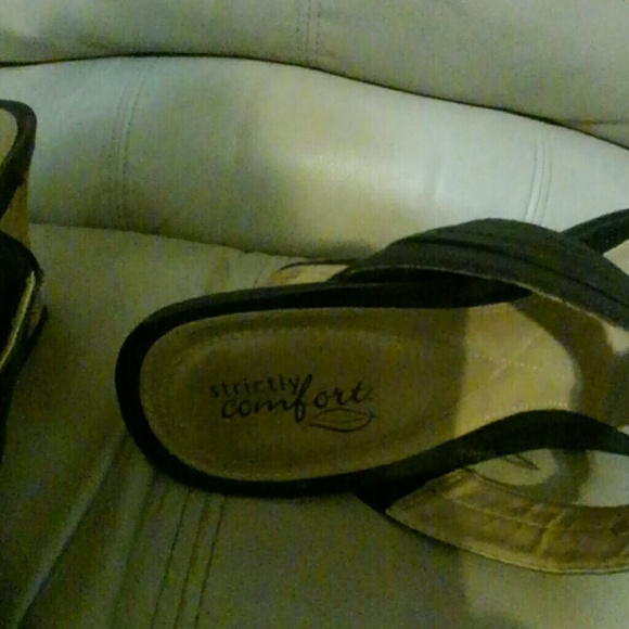 Shoes - Picture 2 of 2